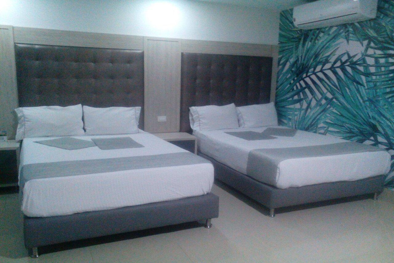 Hotel Lleras Express Medellín Buitenkant foto