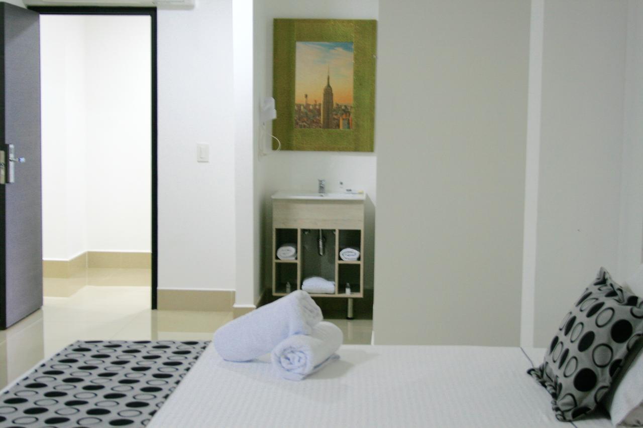Hotel Lleras Express Medellín Buitenkant foto
