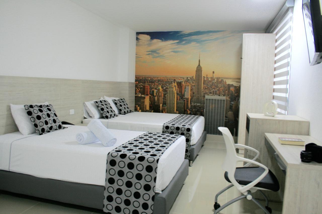 Hotel Lleras Express Medellín Buitenkant foto